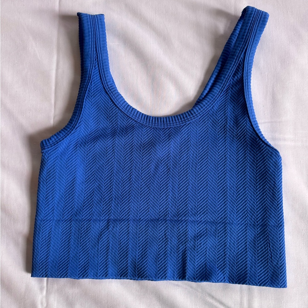Short Tank Top